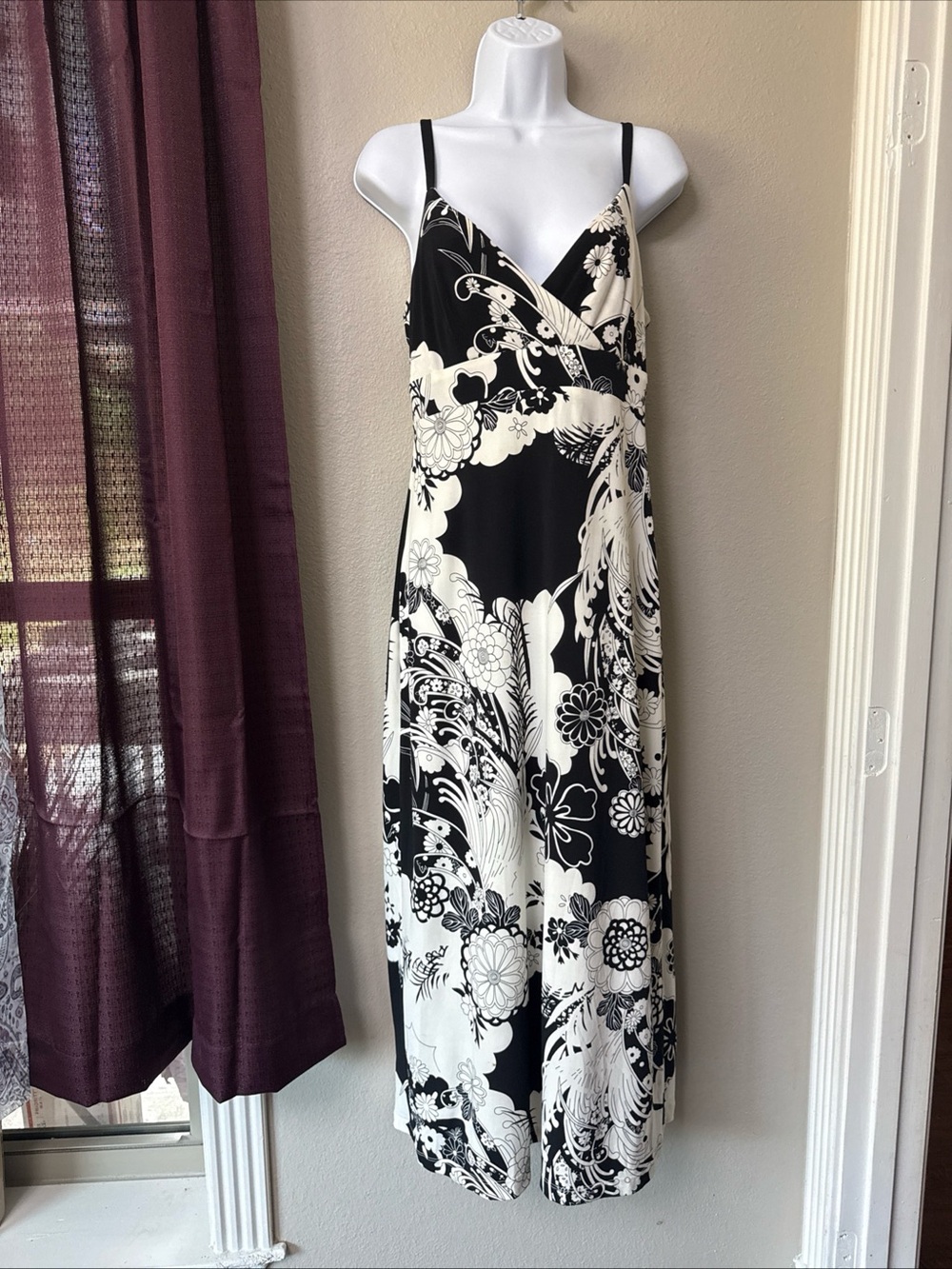 #839 Scarlett Black/White Sleeveless Maxi Dress Size 10